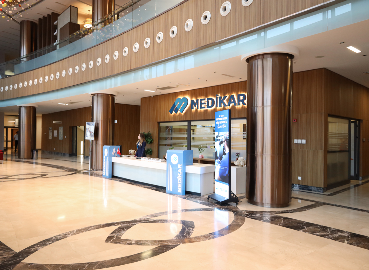 Hakkımızda Kapak Fotoğrafı